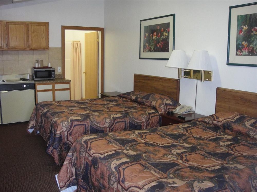Trails West Motel South Hutchinson Exteriör bild