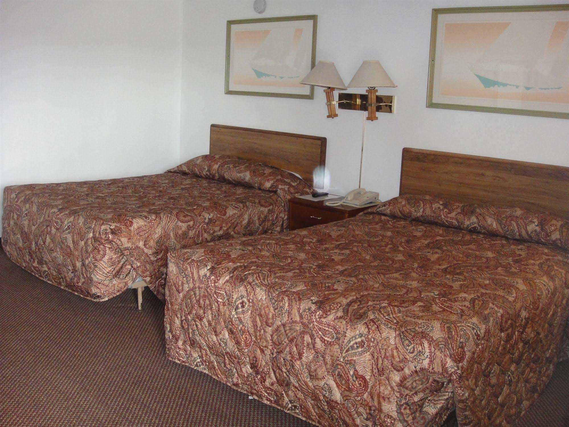 Trails West Motel South Hutchinson Exteriör bild